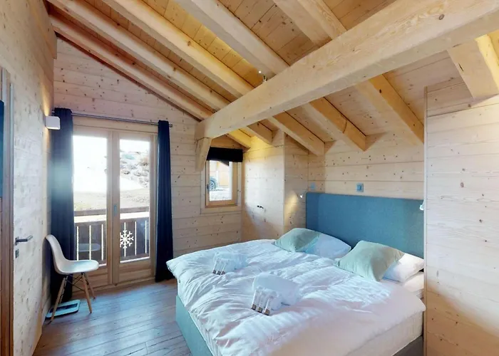 In Les Masses With Sauna