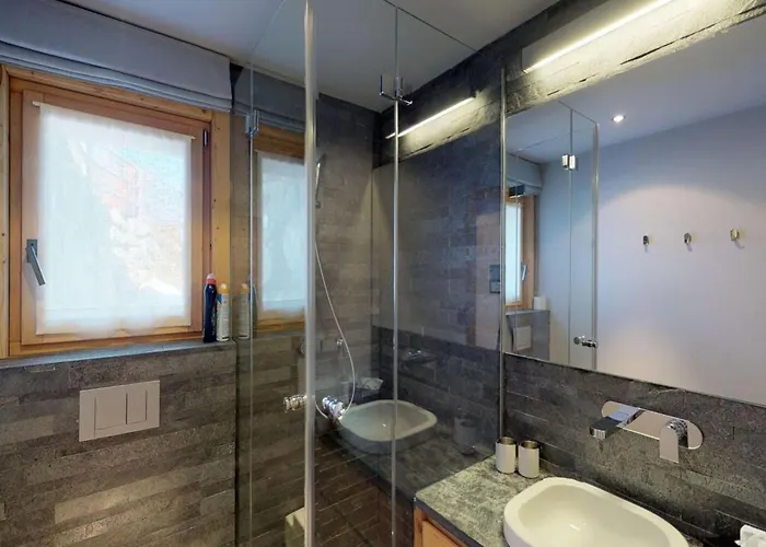 In Les Masses With Sauna *